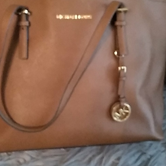 Purse - Picture 2 of 6